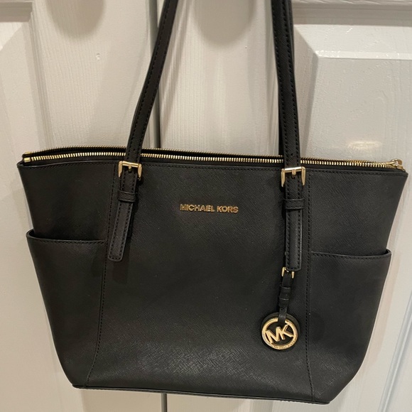 Michael Kors Large Saffiano Leather Top-Zip Tote Bag - Picture 1 of 3